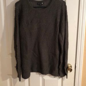 Dark green sweater size L